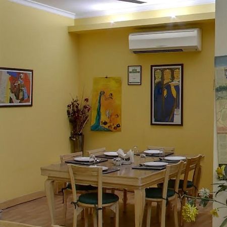 Colonel'S Retreat At The Airport Bed & Breakfast New Delhi Luaran gambar