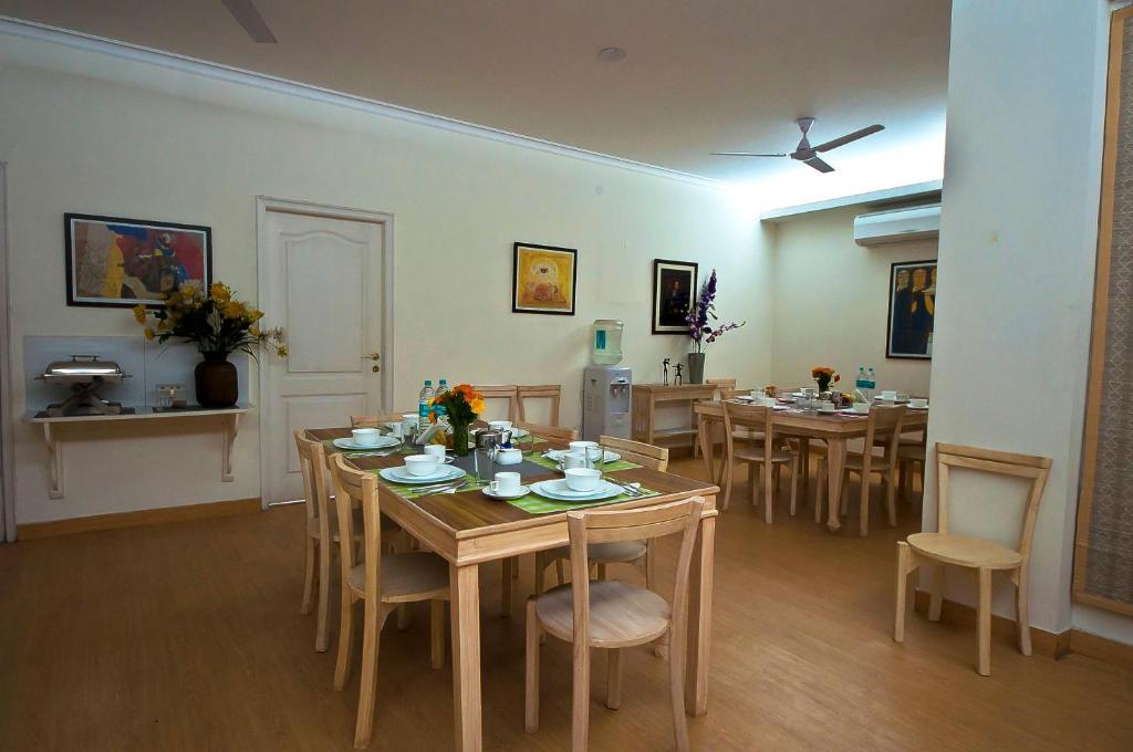 Colonel'S Retreat At The Airport Bed & Breakfast New Delhi Luaran gambar