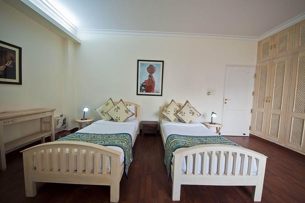 Colonel'S Retreat At The Airport Bed & Breakfast New Delhi Luaran gambar