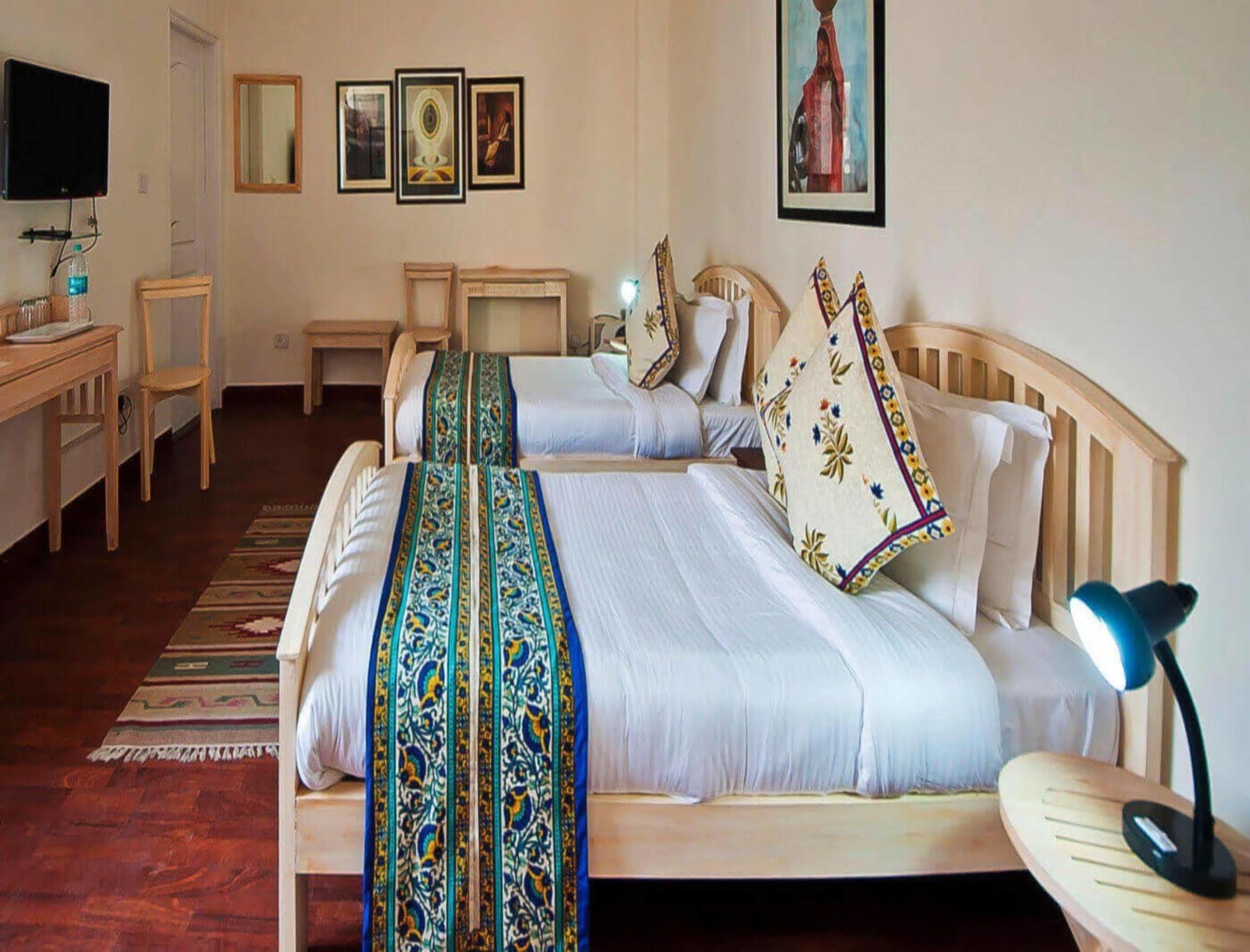 Colonel'S Retreat At The Airport Bed & Breakfast New Delhi Luaran gambar